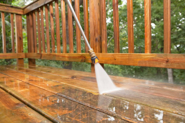 Best Garage Pressure Washing  in Sumas, WA
