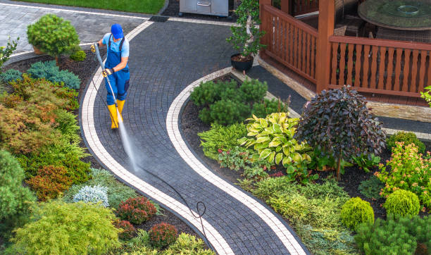 Why Choose Our Certified Pressure Washing Experts for Your Project Needs in Sumas, WA?